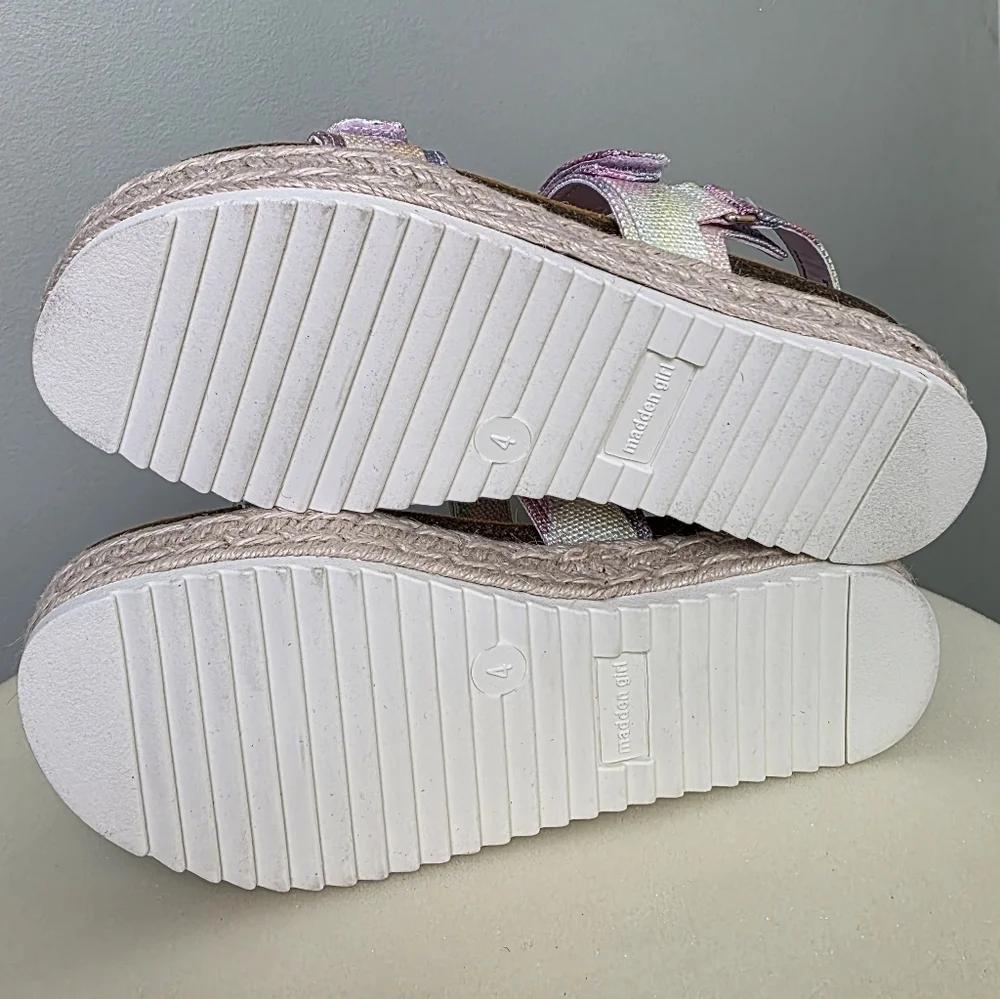 Madden Girl Teddy-T Pastel Tie-Dye Platform Velcro Sandals, Size 4 NEW IN BOX!